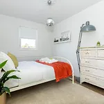 Stunning 2Br Apt Wpatio In Dalston, 2 Min To Tube