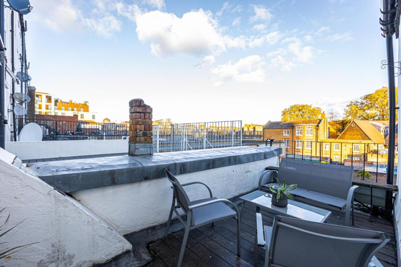 Stunning 2br Wpatio In Dalston, 2 Min To Tube Londra